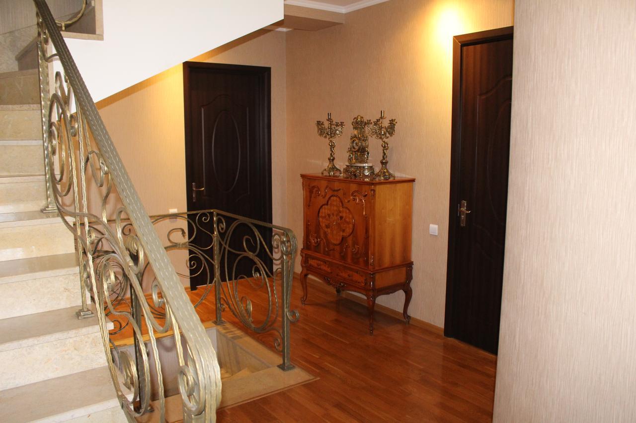 Leon Hotel Tbilisi Bagian luar foto