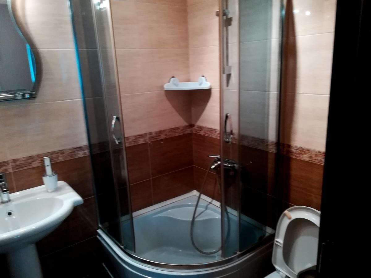 Leon Hotel Tbilisi Bagian luar foto